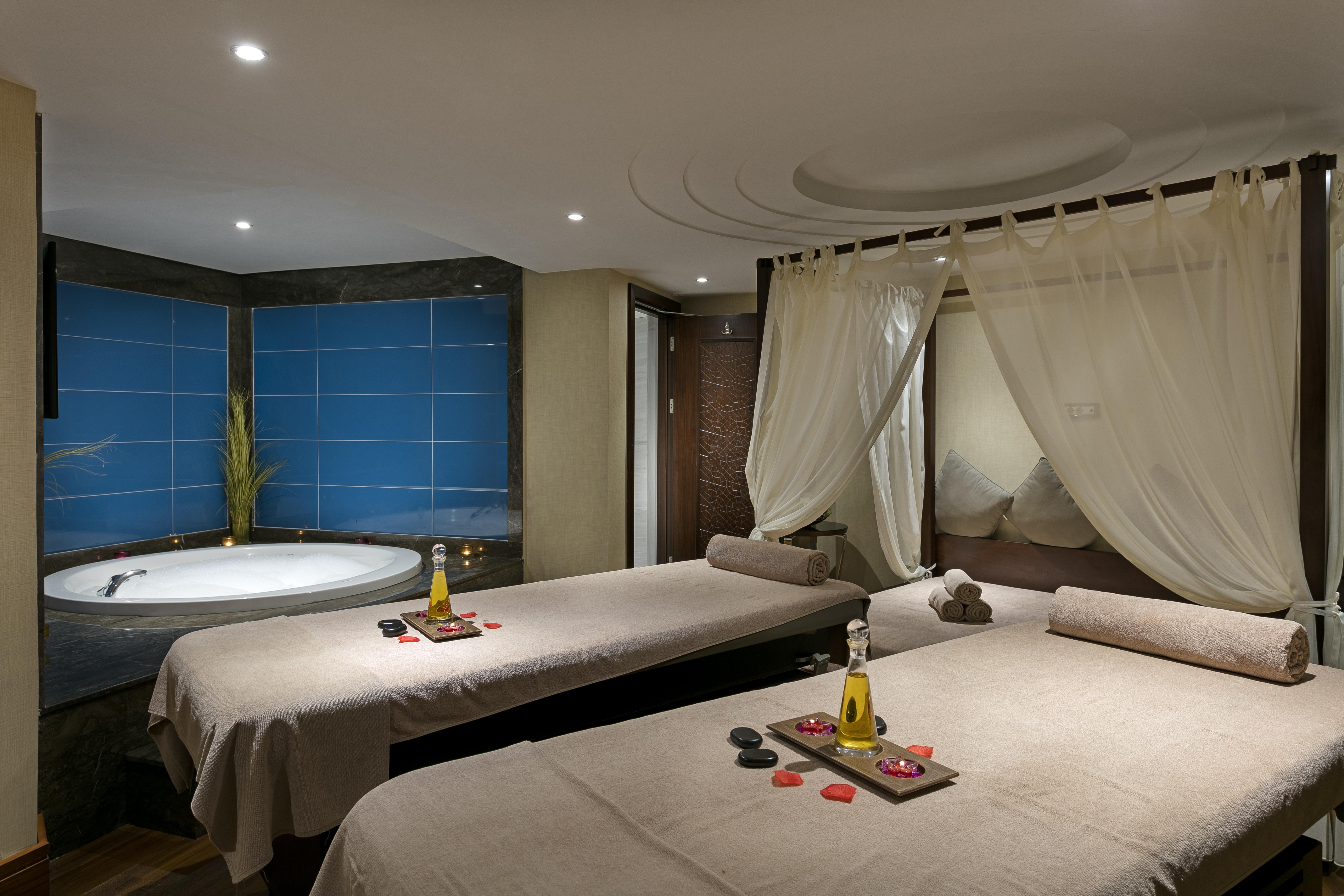 Titanic Business Kartal Otel 5*