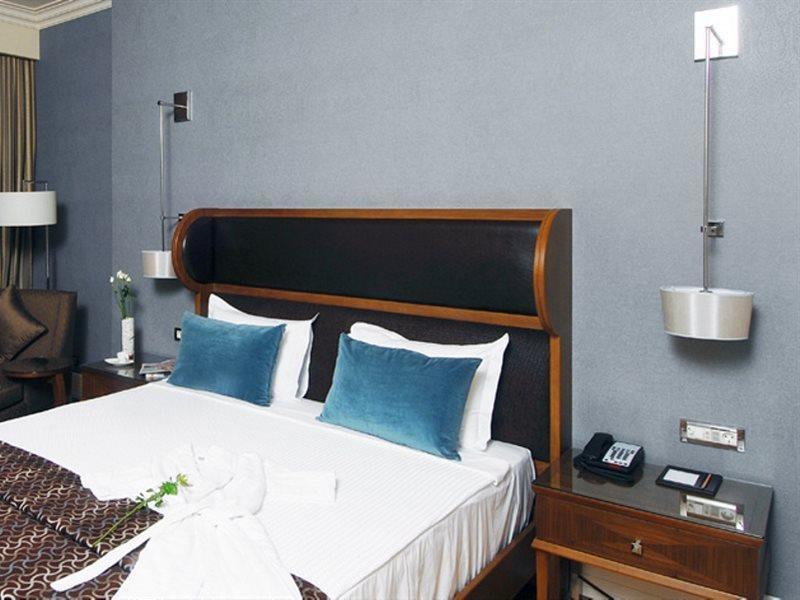 Titanic Business Kartal Otel İstanbul