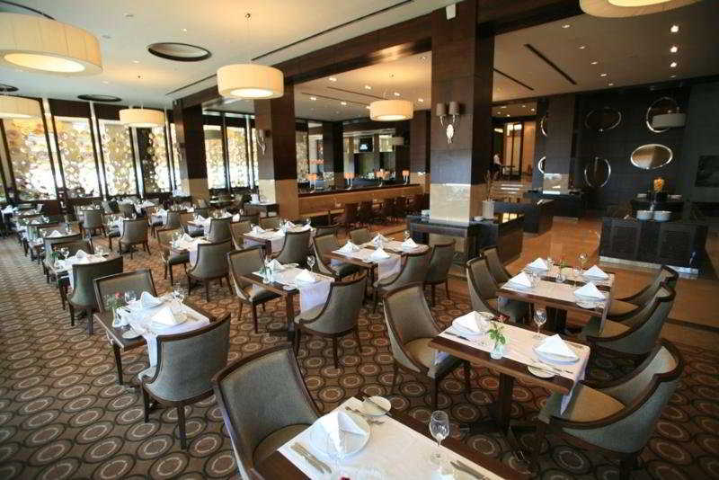 Otel Titanic Business Kartal